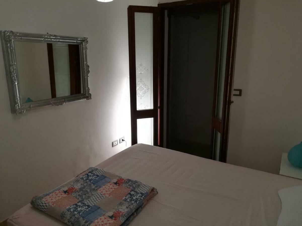 Happy Sun Apartment Castelsardo Exterior foto